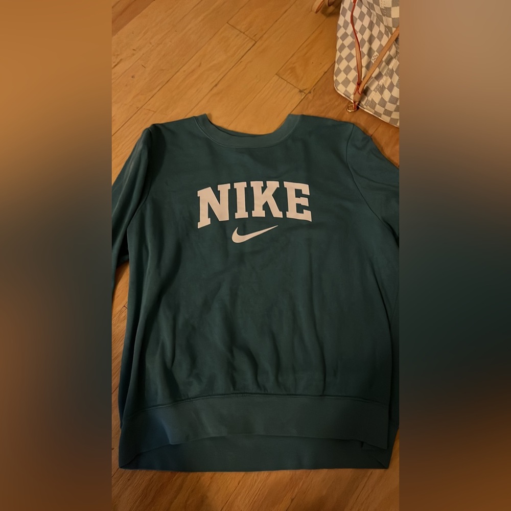 Nike pullover